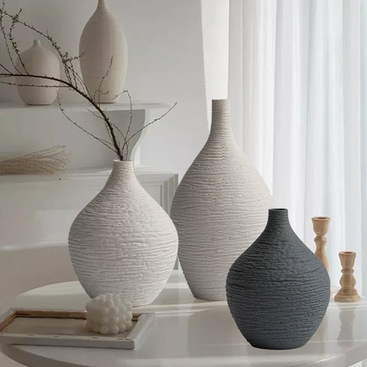 Simple Ceramic Vase Decoration